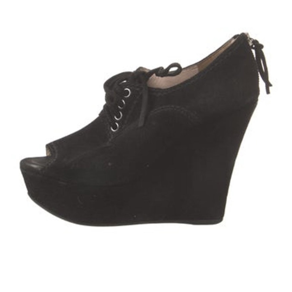 Miu Miu Suede Keyhole Accent Pumps